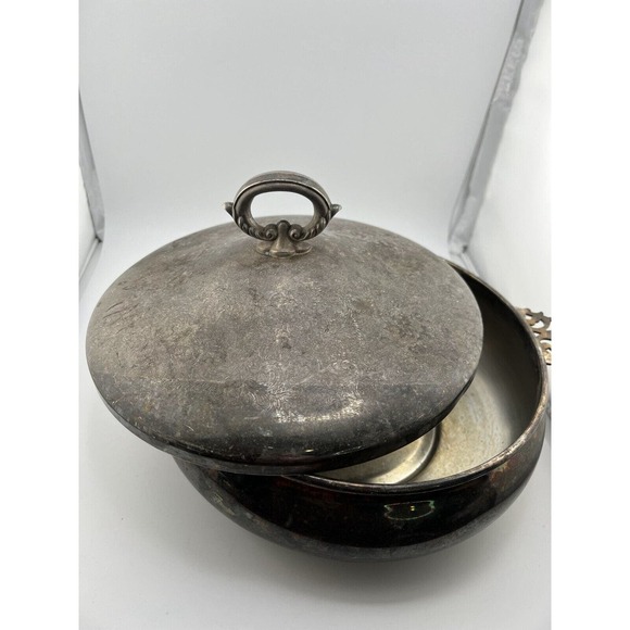 Vintage The Sheffield Silver Co. Silverplate Double Handle Round Casserole Dish - Picture 12 of 13